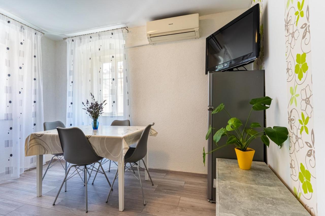 Apartman Antonija Cres Zewnętrze zdjęcie